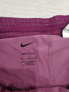 Nike Uued lühikesed püksid naistele suurus m (2 foto / 6)