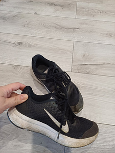 Nike tossud poisile suurus 37.5 (3 foto / 4)