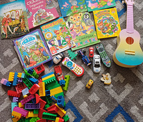 Книги и игрушки для мальчика цена все вместе