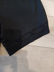 Nike lühikesed püksid meestele suurus L (5 foto / 6)