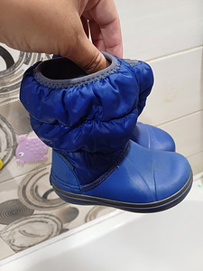 Crocs c 8 poisile (1 foto / 5)