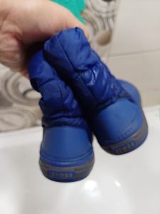 Crocs c 8 poisile (5 foto / 5)