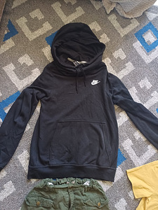 Одежда Nike.levis для мальчика 140-146 (3 фото из 7)