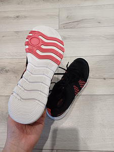 Reebok tossud naistele suurus 40.5 (7 foto / 7)