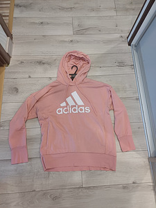 Adidas dressipusa naistele suurus M (1 foto / 6)