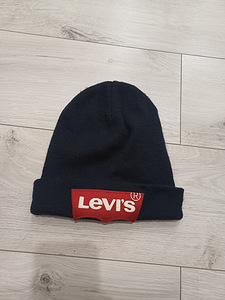 Levi's müts naistele (1 foto / 3)