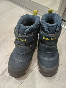 Timberland poolsaapad poisile suurus 26 (5 foto / 5)