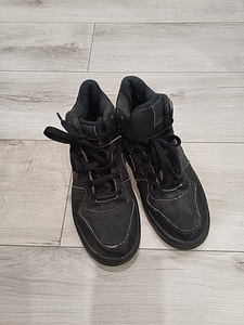 Nike poolsaapad poisile suurus 39 (2 foto / 5)