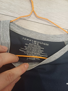 Tommy hilfiger T-särk poisile 158-164 (3 foto / 6)