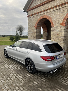 Mercedes benz w205 2016 (4 foto / 8)