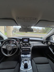 Mercedes benz w205 2016 (7 foto / 8)