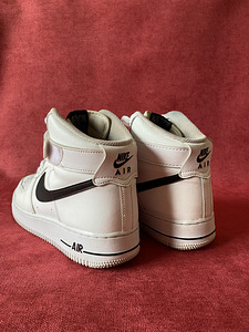 Nike Air Force 1 (3 фото из 3)