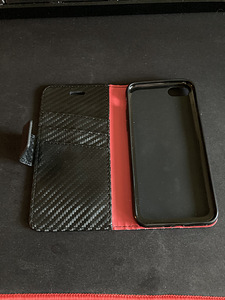 iPhone 7 / 8 / SE 2020 kaitseümbris-raamat (2 foto / 3)