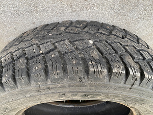 195/70/R15 C. Ford transit (2 foto / 3)