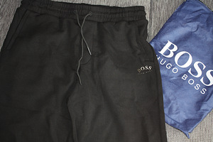 Hugo Boss. xxl (1 foto / 3)
