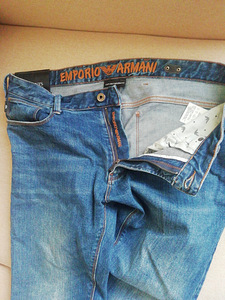 Emporio Armani 34/32 (3 foto / 6)