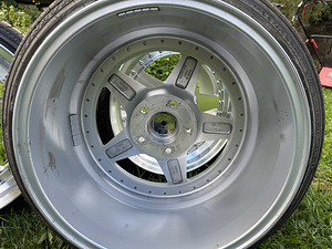 Диски + шины Japan Racing JR6 (6 фото из 8)