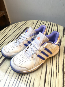 Adidas теннисные кроссовки s. 33 (21,2 см)