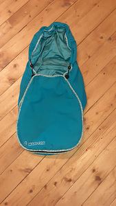 Maxi Cosi Pepple Plus +rattad (5 foto / 5)