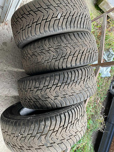 Продам зимние шины R18 (3 фото из 3)