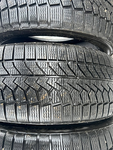 Goodride Zuper Snow 225/40/19 (8 foto / 8)