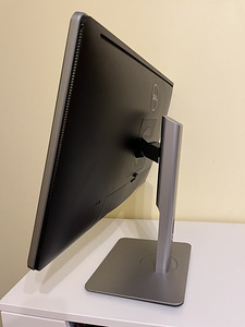 4K Dell P2415Q kuvar (3 foto / 4)
