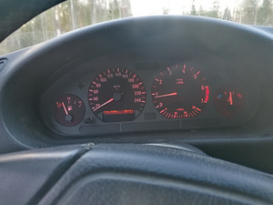 BMW 316i 75kw (10 foto / 11)