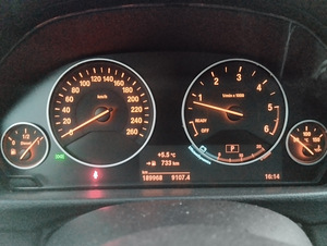 BMW 320D XDRIVE (10 фото из 10)