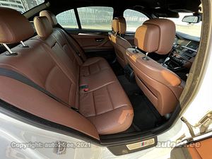 BMW 525 3.0 150kW (7 foto / 9)