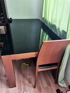 Söögilaud + 4 tooli (2 foto / 4)