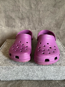Crocs, размер 35 (2 фото из 3)