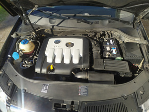 Volkswagen Passat B6 2007 (7 foto / 13)