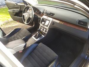 Volkswagen Passat B6 2007 (11 foto / 13)