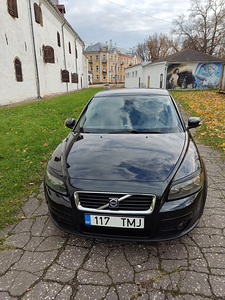VOLVO C30 2007 г. (7 фото из 13)