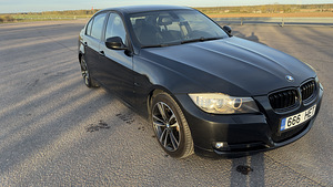 BMW 318i (3 фото из 15)