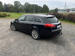 OPEL INSIGNIA SPORTS TOURER 4x4 2.0 118kW (6 foto / 8)