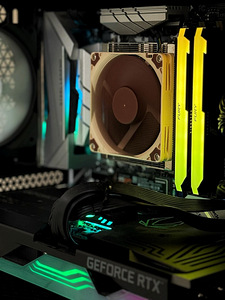 Ryzen 7 2700X / 32GB DDR4 / RTX 3070 8GB (2 foto / 4)