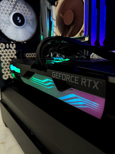 Ryzen 7 2700X / 32GB DDR4 / RTX 3070 8GB (3 foto / 4)