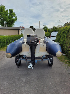 Лодка RIB 3,6 м с двигателем 9,9 л.с. (4 фото из 10)