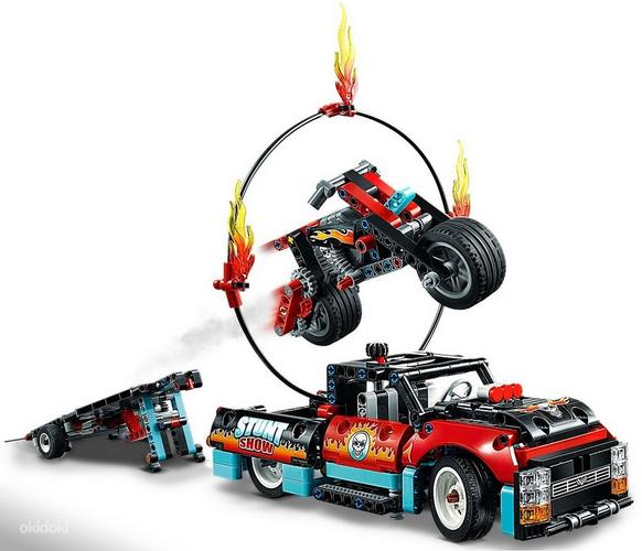 LEGO Technic Trikimaastur ja -mootorratas 42106 (foto #3)