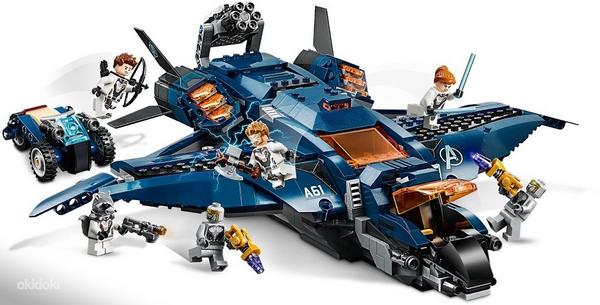 LEGO Super Heroes Marvel The Ultimate Quinjet 76126 (фото #3)