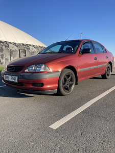 Toyota Avensis 1.6 R4 VVTI 81kW (8 foto / 15)
