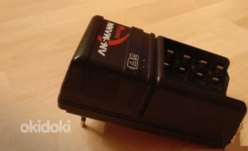 Зарядное устройство для батареек AA, AAA, 9V NiCD / NiMh (фото #2)