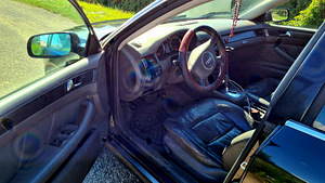 Audi A6 2.5 TDI (5 foto / 5)