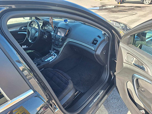 OPEL INSIGNIA LIMOUSINE 2.0 D 96KW (9 foto / 15)