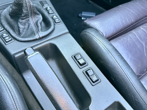 M/V: BMW 318iC/328iC M-Design Edition (11 foto / 14)