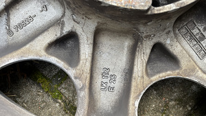 Оригинальные литые диски Mercedes Benz W126 C126 (8 фото из 8)