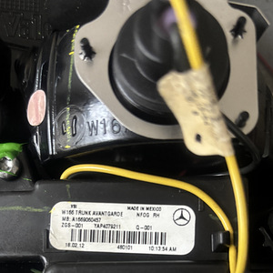MERCEDES BENZ ML W166 TAGATULI A1669060457 (4 foto / 5)