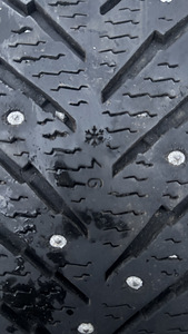 NOKIAN HAKKAPELIITTA 10 NAASTREHVID, 275/50R20 (2 foto / 6)