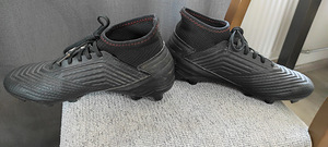 Футбольные бутсы 41,5 Adidas Predator (2 фото из 7)